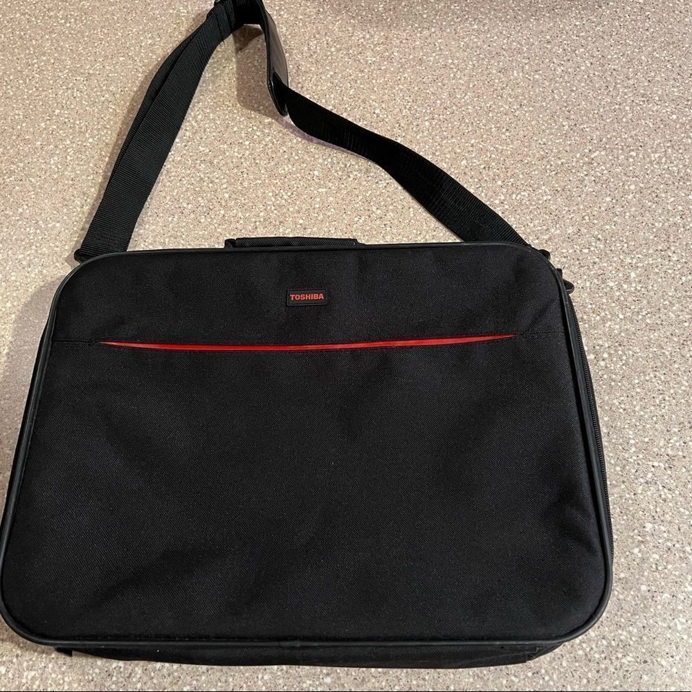 LAPTOP Case ~ Toshiba ~ Excellent Used Condition